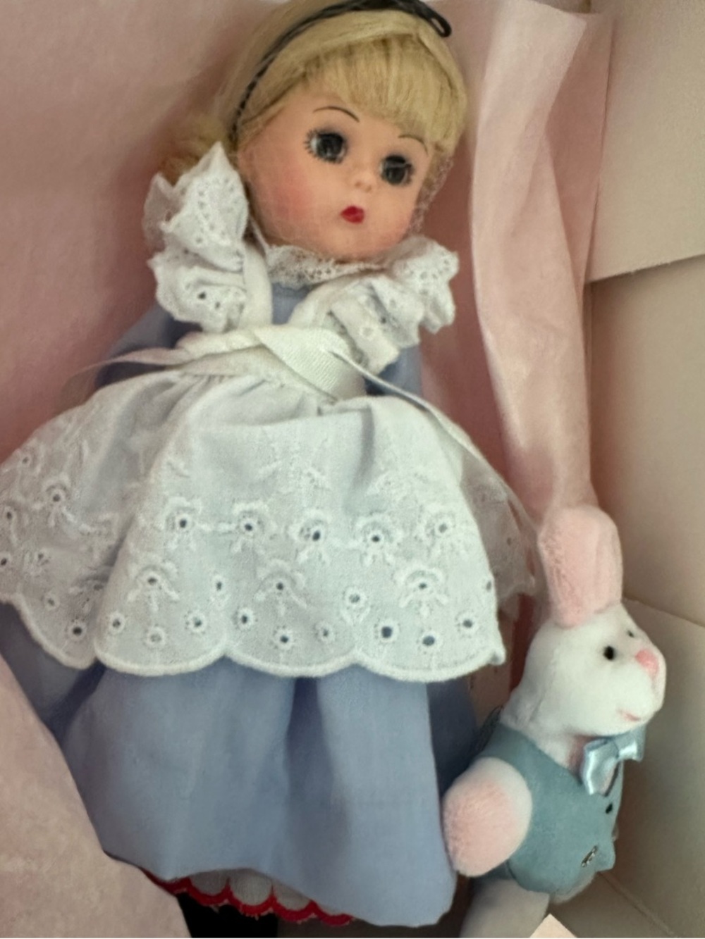 Alice in Wonderland & White Rabbit Madame Alexander doll set 30665 original box - Picture 3 of 11